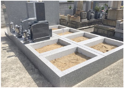 鷹取墓地